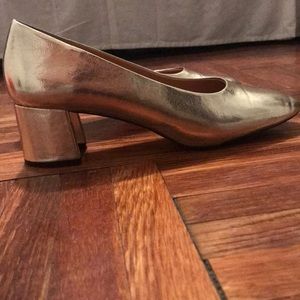 Zara Shoes - Metallic Gold Zara pumps. Fits size 10 Zara Shoes - Metallic Gold Zara pumps. Fits size 10